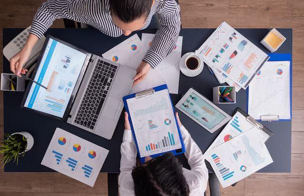 Guia prático para dominar o marketing digital em cidades médias